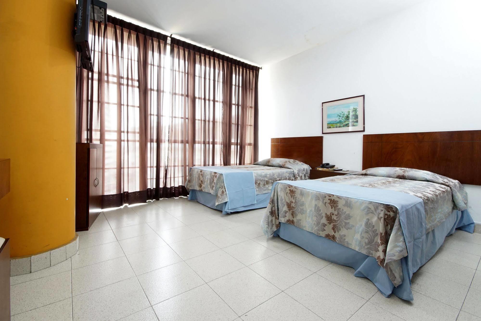 Hotel Royal Plaza Cali Eksteriør bilde